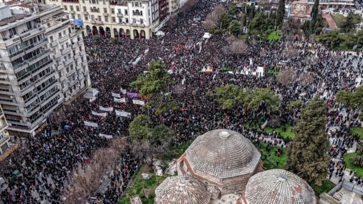 A huge and powerful demonstration also took place  in Thessaloniki.