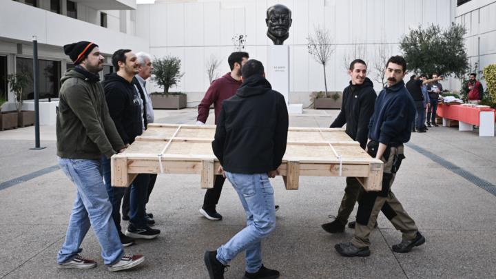 perissos-kokkino-savato-30