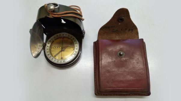 The compass of Nikos Balalas (“Bandekos”), a Colonel of the DSE. Dozens of objects and archival materials relating to the DSE will be displayed at the Festival’s central exhibition.